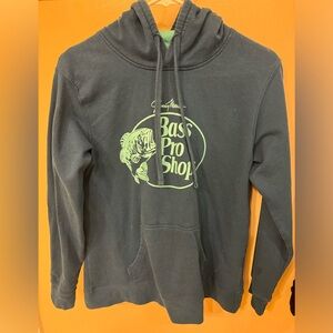 Women’s Bass Pro Shops Hoodie - Medium